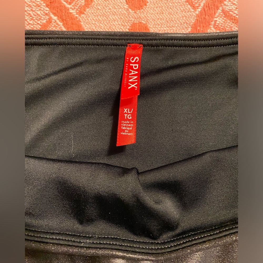 Spanx faux leather leggings - Picture 3 of 5
